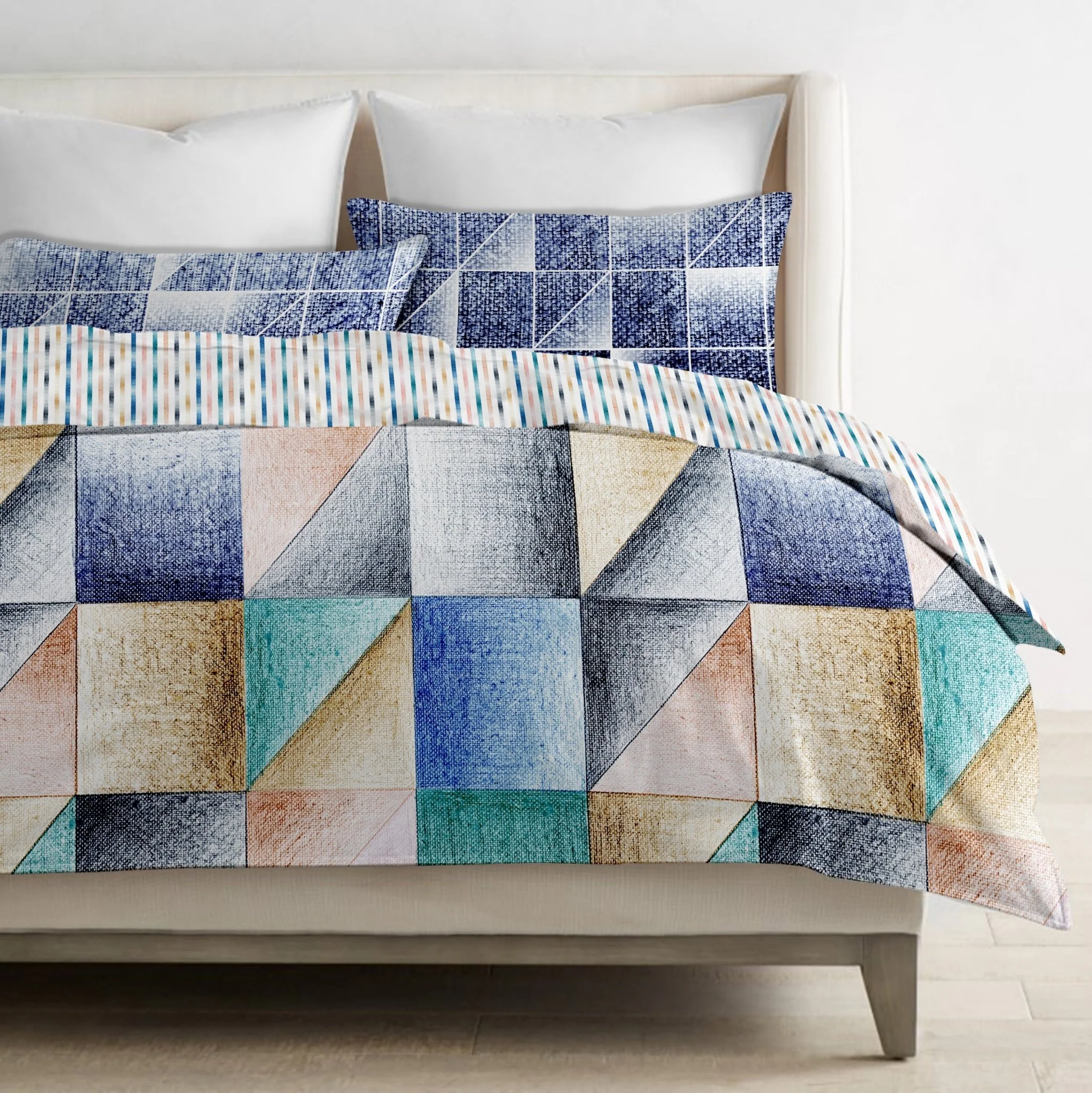 Farelle Organic Cotton Reversible Duvet Set - Image 3